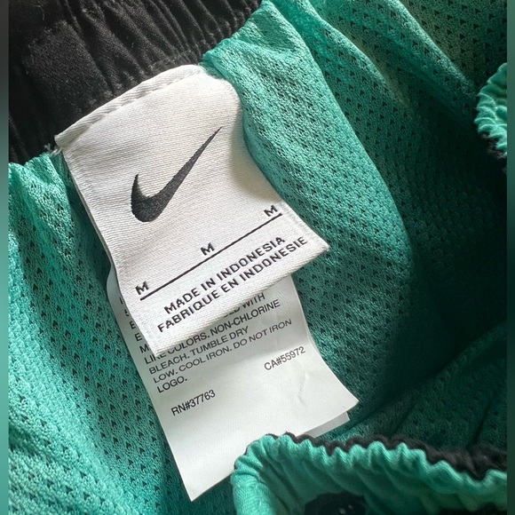 Nike STRIPE 8" VOLLEY SWIM TRUNKS IN Washed Teal Men’s Size:M New With Tags - Picture 4 of 9